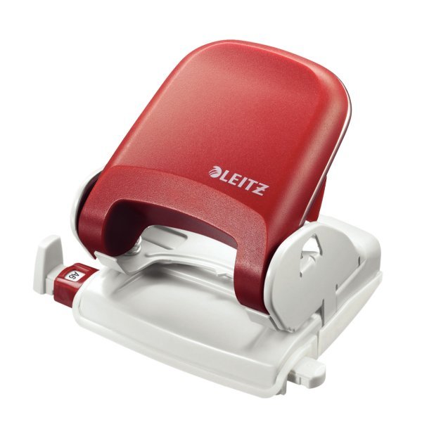 Dziurkacz Leitz 5005 25 kartek niebieski