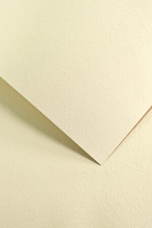 Karton ozdobny Milano kremowy 230g A4 20ark. 203802 GALERIA PAPIERU