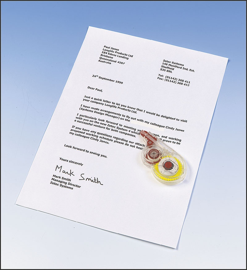 Korektor w taśmie Q-CONNECT, myszka, jednorazowy, 5mmx8m, zawieszka - obrazek 2