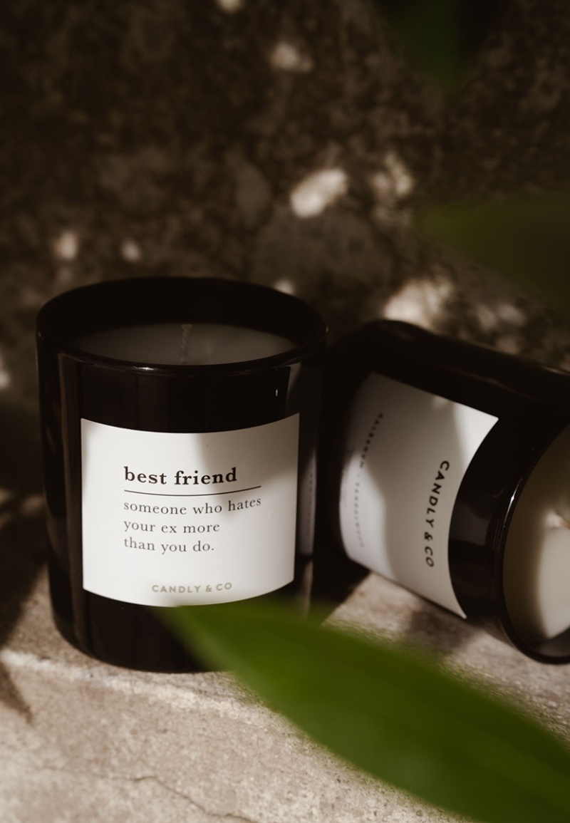 Świeca sojowa w szkle CANDLY&CO, Someone Who Hates Your Ex, zapach No.4, 250g - obrazek 4