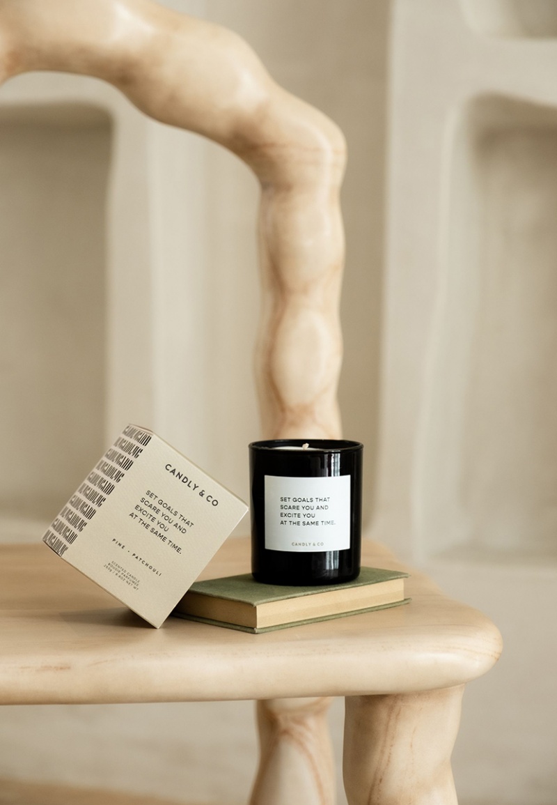 Świeca sojowa w szkle CANDLY&CO, Set Goals That Scare You, zapach No.4, 250g - obrazek 3