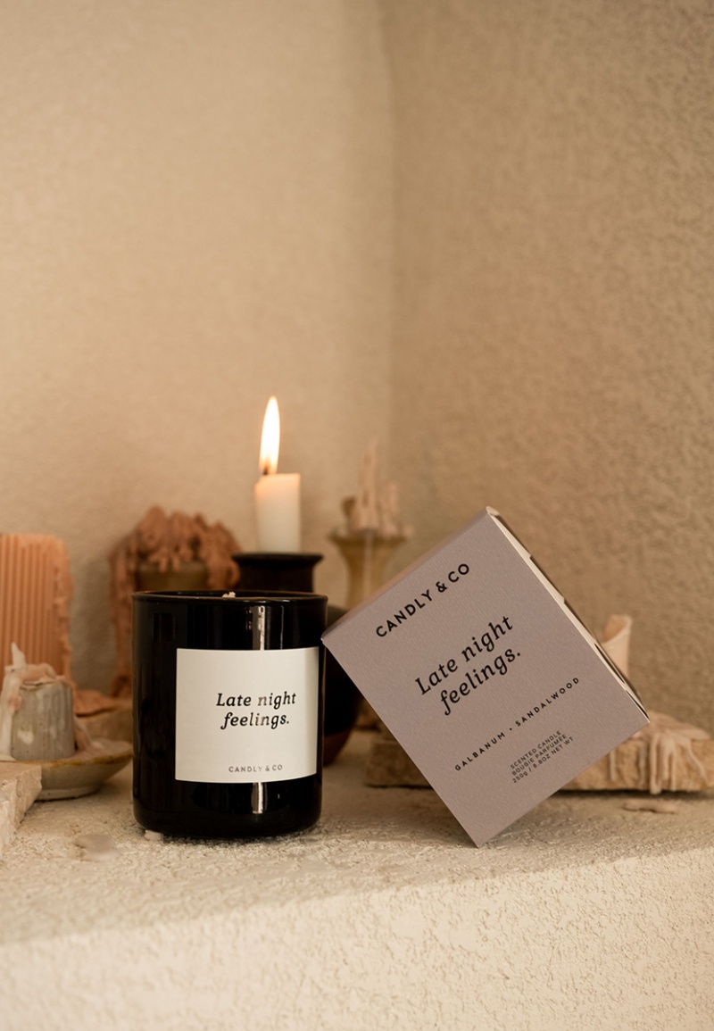 Świeca sojowa w szkle CANDLY&CO, Late Night Feelings, zapach No.6, 250g - obrazek 4